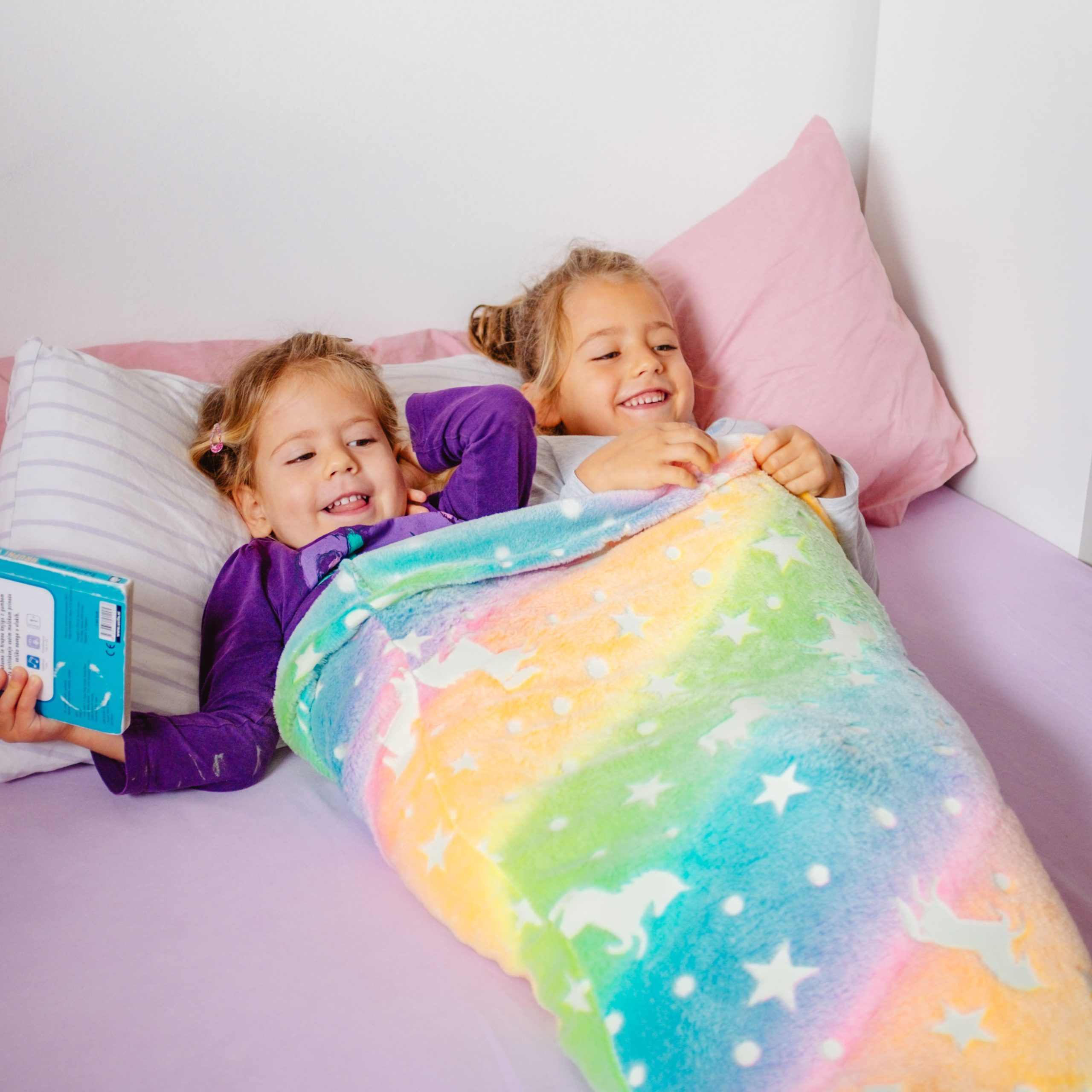 SparkleMermaid, zestaw prezentowy z kocem dla dziewczynki i zestawem do tworzenia diamentów i naklejek GRATIS - Image 3