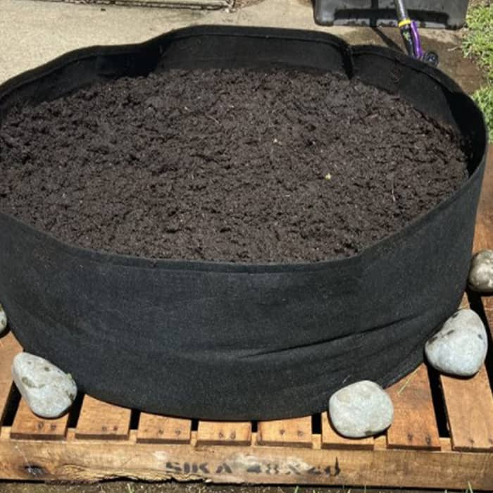 Garden GrowBag, rabatka ogrodowa wykonana z materiału zapewniającego bujny wzrost wszystkich rodzajów roślin